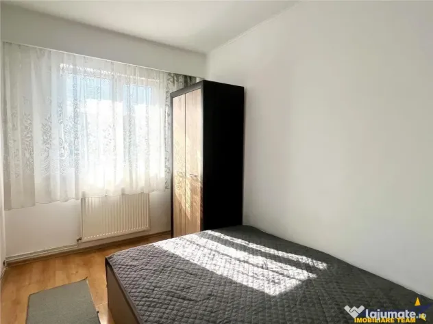 3 camere cu atmosfera de acasa, etaj 3, mobilat, utilat, car - Brasov (Brasov)