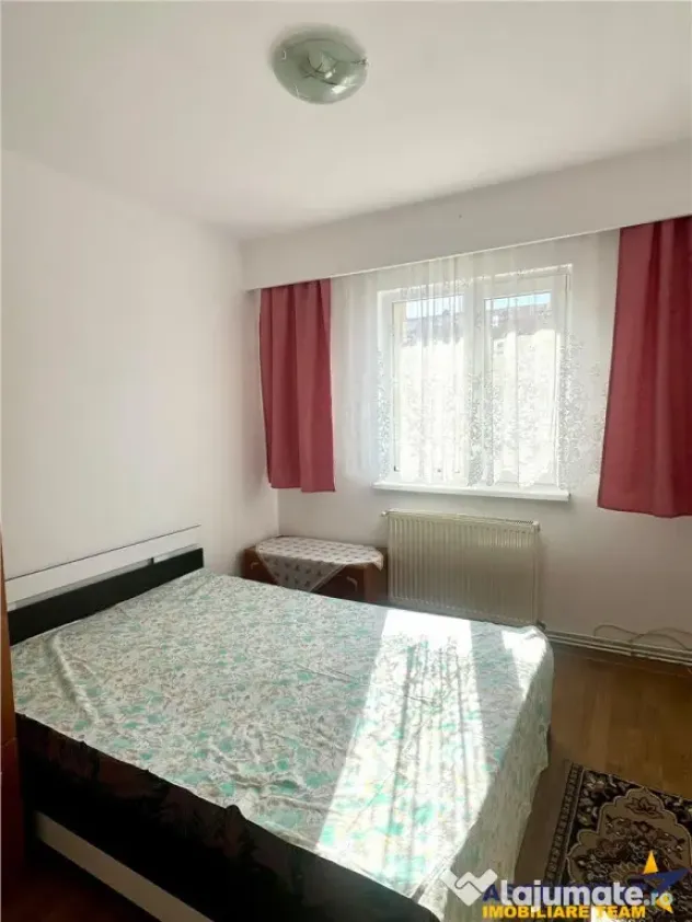 3 camere cu atmosfera de acasa, etaj 3, mobilat, utilat, car - Brasov (Brasov)
