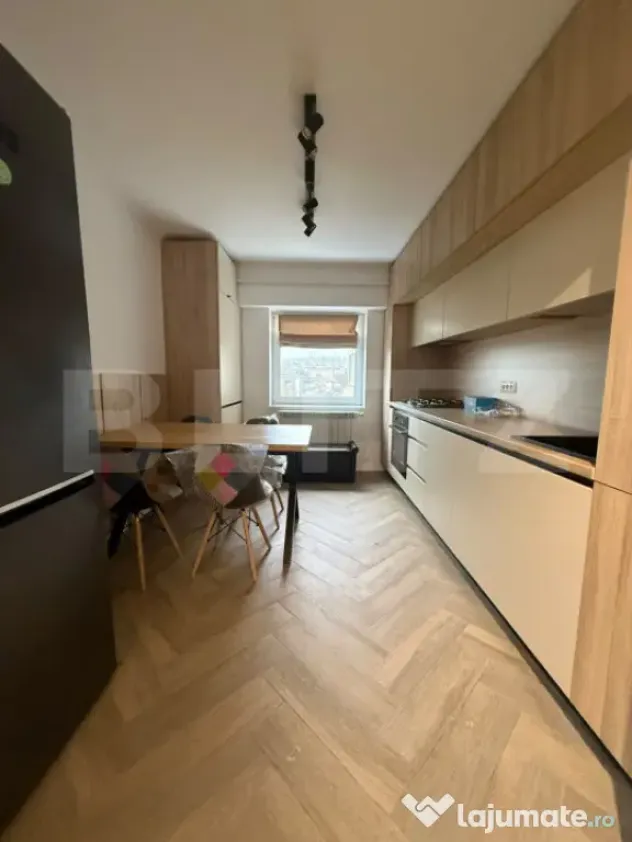 Apartament 3 camere, 77 mp, lift, zona Burdujeni - Suceava (Suceava)