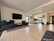 Casă 4 camere 120 mp, teren liber 380 mp, terasă | Dezmir,