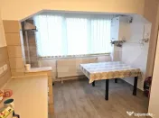 Apartament 2 camere, Etaj 1, Decomandat Tractorul de vanzare 