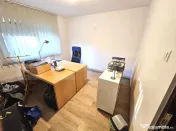 Apartament 2 camere, Etaj 1, Decomandat Tractorul de vanzare 