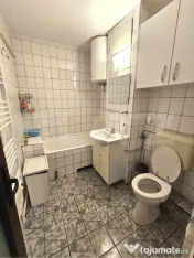Apartament 2 camere, Etaj 1, Decomandat Tractorul de vanzare 
