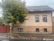 Casă săsească renovată, 7 camere, teren 943 mp, garaj, p 
