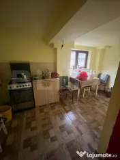Casă săsească renovată, 7 camere, teren 943 mp, garaj, p 