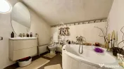 Casa individuala cu 6 camere in Dumbravita 