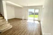 Casa individuala in zona rezidentiala la doar 8 minute de Timisoara. 