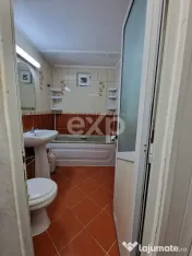Apartament de vânzare – 4 camere ,Parter Micro 12