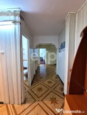 Apartament de vânzare – 4 camere ,Parter Micro 12