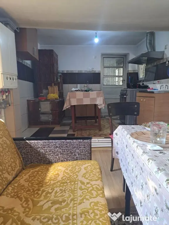 Vand casa corabia pret negociabil Corabia, Olt - Corabia (Olt)
