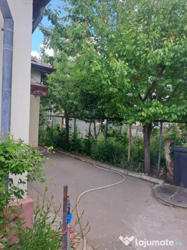 Vand casa corabia pret negociabil Corabia, Olt - Corabia (Olt)