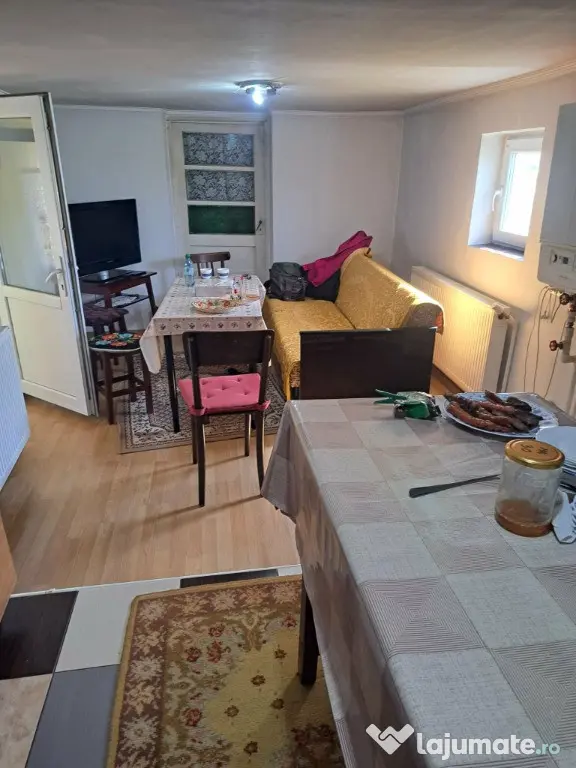 Vand casa corabia pret negociabil Corabia, Olt - Corabia (Olt)
