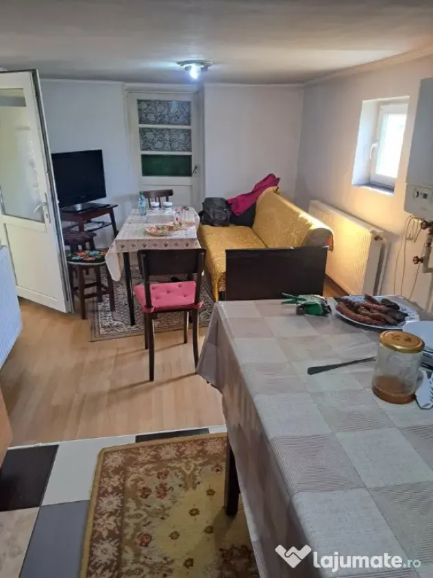 Vand casa corabia pret negociabil Corabia, Olt - Corabia (Olt)