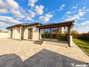 Functionalitate moderna, spatiu exterior si confort autentic 