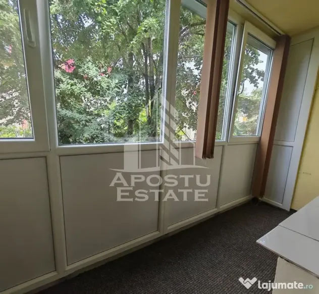 Apartament de vanzare cu 3 camere, 2 bai, 2 balcoane, zona Aradului - Timisoara (Timis)