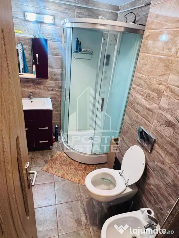 Apartament 3 Camere, Complet Renovat & Mobilat – Zona Alfa/64 mp - Arad (Arad)