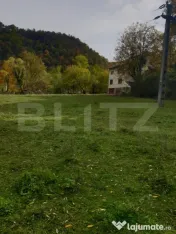 ???? Teren drept, 1.400 mp, două fronturi și panoramă spr 