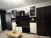 Mobila sufragerie + vitrina + canapea 