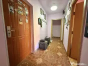 Apartament cu 3 camere, 2 bai, 63 mp utili - Aradului 