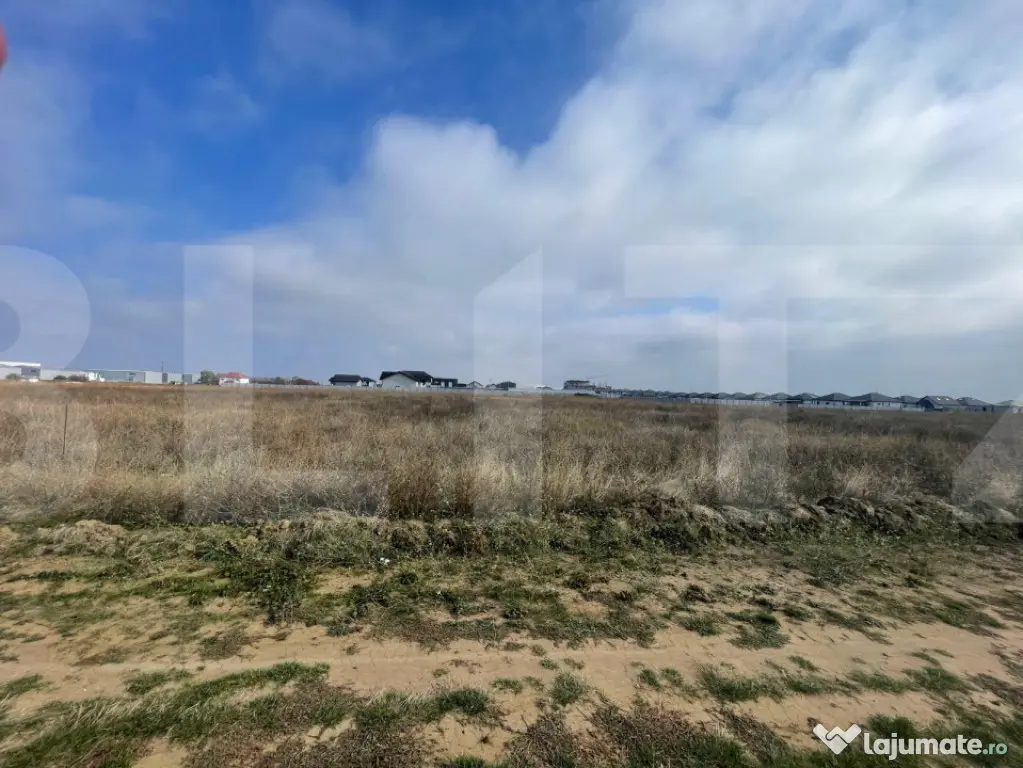 Teren intravilan de vanzare in Carcea, 27.236 mp, front stra - Craiova (Dolj)