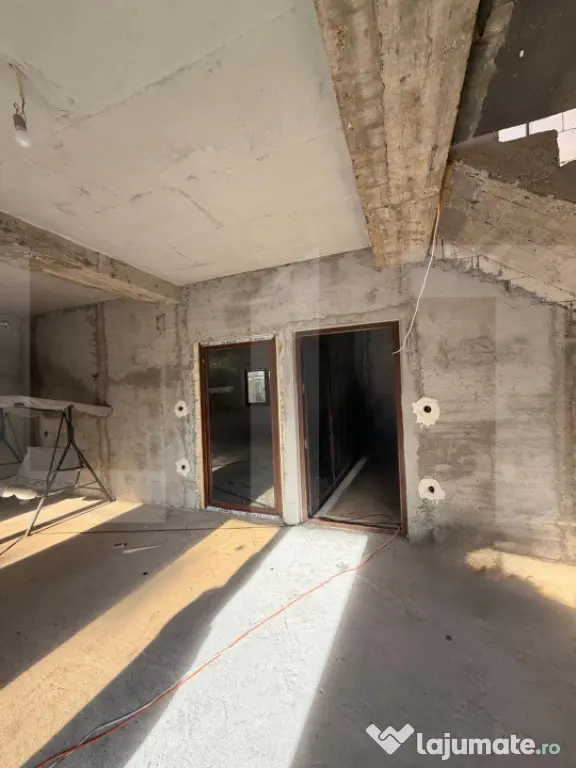 Casa P+1, Bariera Valcii, suprafata parter+etaj 200 mp - Craiova (Dolj)