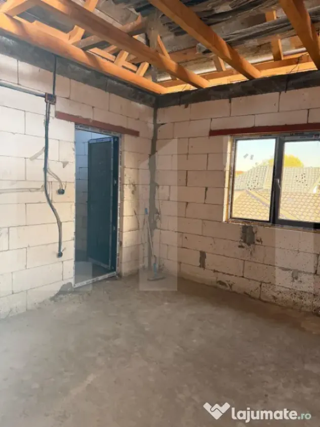 Casa P+1, Bariera Valcii, suprafata parter+etaj 200 mp - Craiova (Dolj)