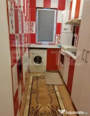 Apartament de inchiriat cu 3 camere, 46 mp, zona Piata Flora