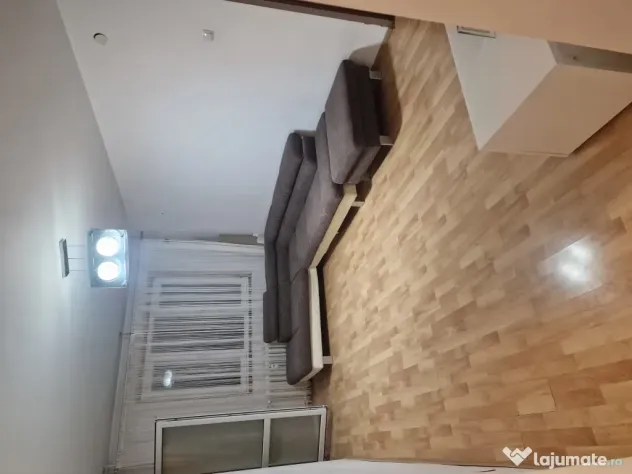Vanzare Ap. 4 cam bloc reabilitat