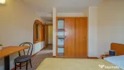 Comision 0 %! Pensiune cu 12 camere de vânzare, str. De Mijloc!