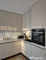 Apartament modern, 3 camere, 70 mp, 2 parcari, zona Apahida