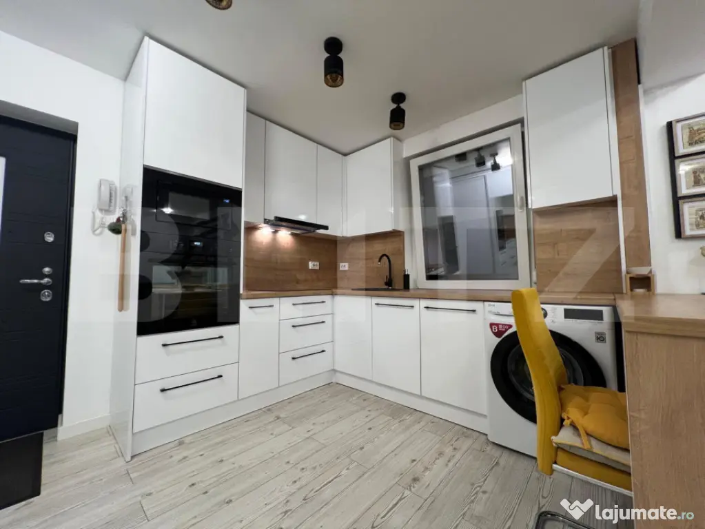 Apartament cu 2 camere complet renovat - Piața 1 Decembrie - Oradea (Bihor)