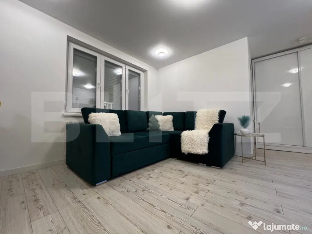 Apartament cu 2 camere complet renovat - Piața 1 Decembrie - Oradea (Bihor)