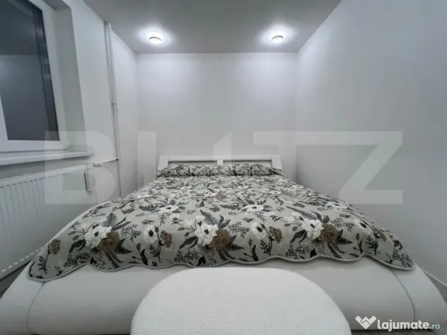 Apartament cu 2 camere complet renovat - Piața 1 Decembrie - Oradea (Bihor)