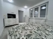 Apartament cu 2 camere complet renovat - Piața 1 Decembrie 