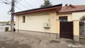 Casa individuala cu 4 camere, 2 fronturi stradale, zona Lipo 