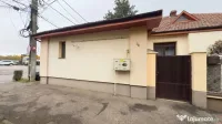 Casa individuala cu 4 camere, 2 fronturi stradale, zona Lipo 