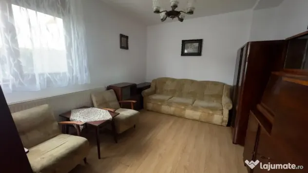 Casa individuala cu 4 camere, 2 fronturi stradale, zona Lipo - Timisoara (Timis)