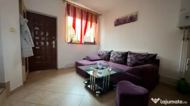 Casa individuala cu 4 camere, 2 fronturi stradale, zona Lipo - Timisoara (Timis)