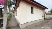 Casa individuala cu 4 camere, 2 fronturi stradale, zona Lipo 
