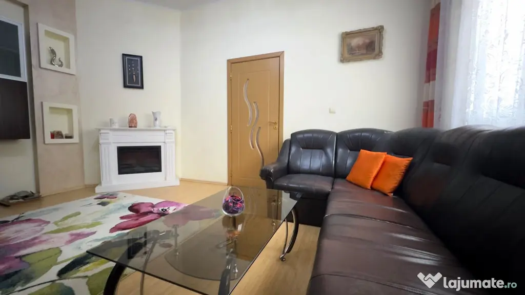 Casa individuala cu 4 camere, 2 fronturi stradale, zona Lipo - Timisoara (Timis)