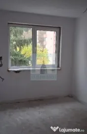 Apartament 3 camere de vânzare/ zona Astra 