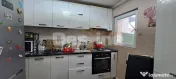 Casă cu etaj și 3 camere, în centrul Miroslavei 