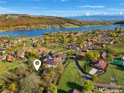 Proprietate deosebita in Padureni: 2 case, domeniu de 3.800m 