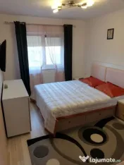 Apartament de 3 camere zona Codrul Cosminului,