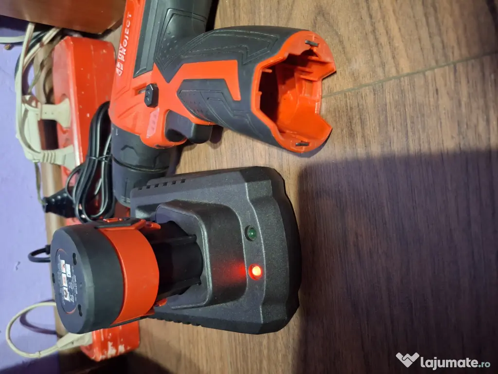 Mașină de găurit și înșurubat cu acumulator, marca My Project.