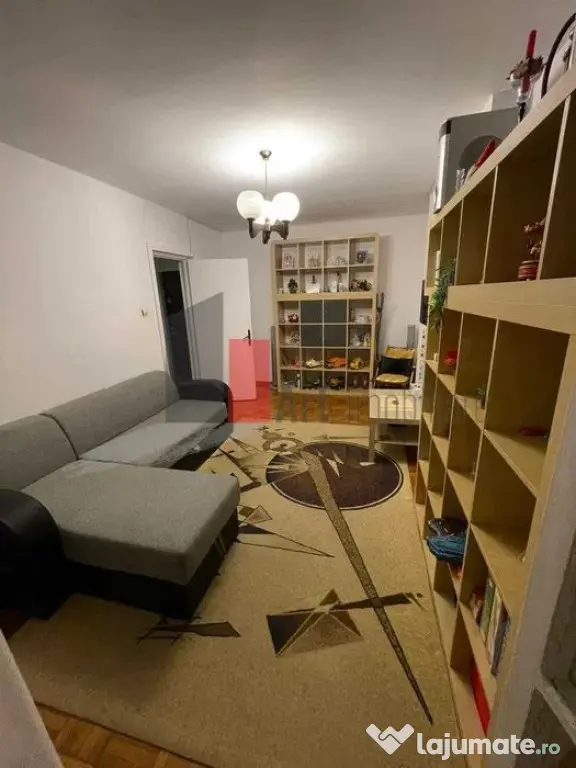 Vânzare apartament decomandat 3 camere - Bd. Obregia - Bucuresti (Bucuresti-Ilfov)