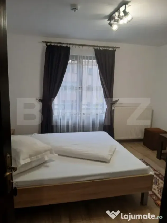 Pensiune la cheie, 411mp, 8 camere, 650 mp teren, 239k - Gura Humorului (Suceava)