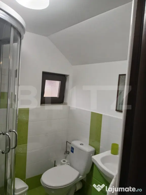 Pensiune la cheie, 411mp, 8 camere, 650 mp teren, 239k - Gura Humorului (Suceava)