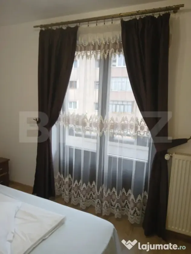 Pensiune la cheie, 411mp, 8 camere, 650 mp teren, 239k - Gura Humorului (Suceava)