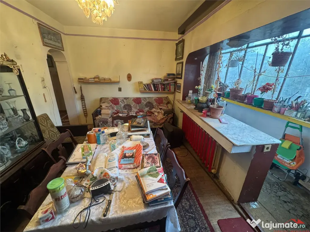 Ap 3 cam ,60 mp utili,et 3/9,zona BIG,necesita renovare - Focsani (Vrancea)